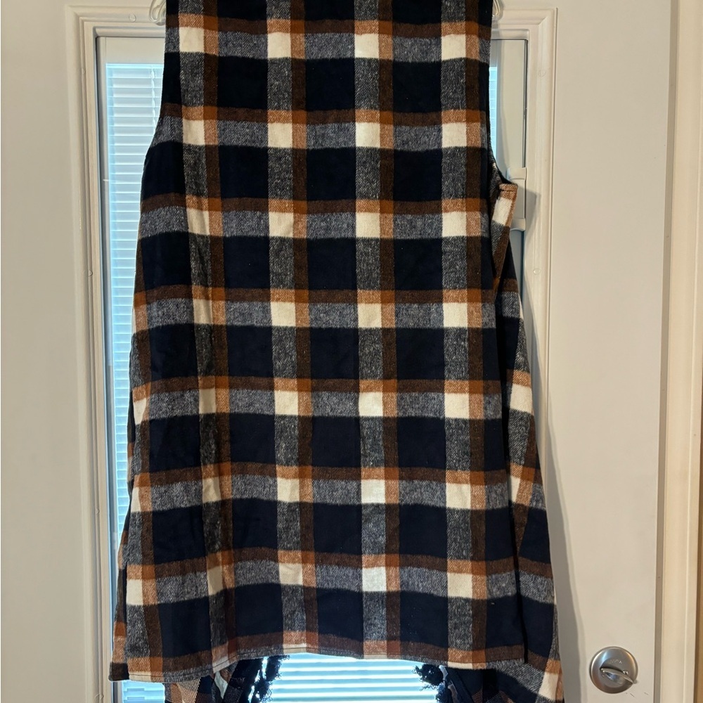 Vest - Picture 6 of 7